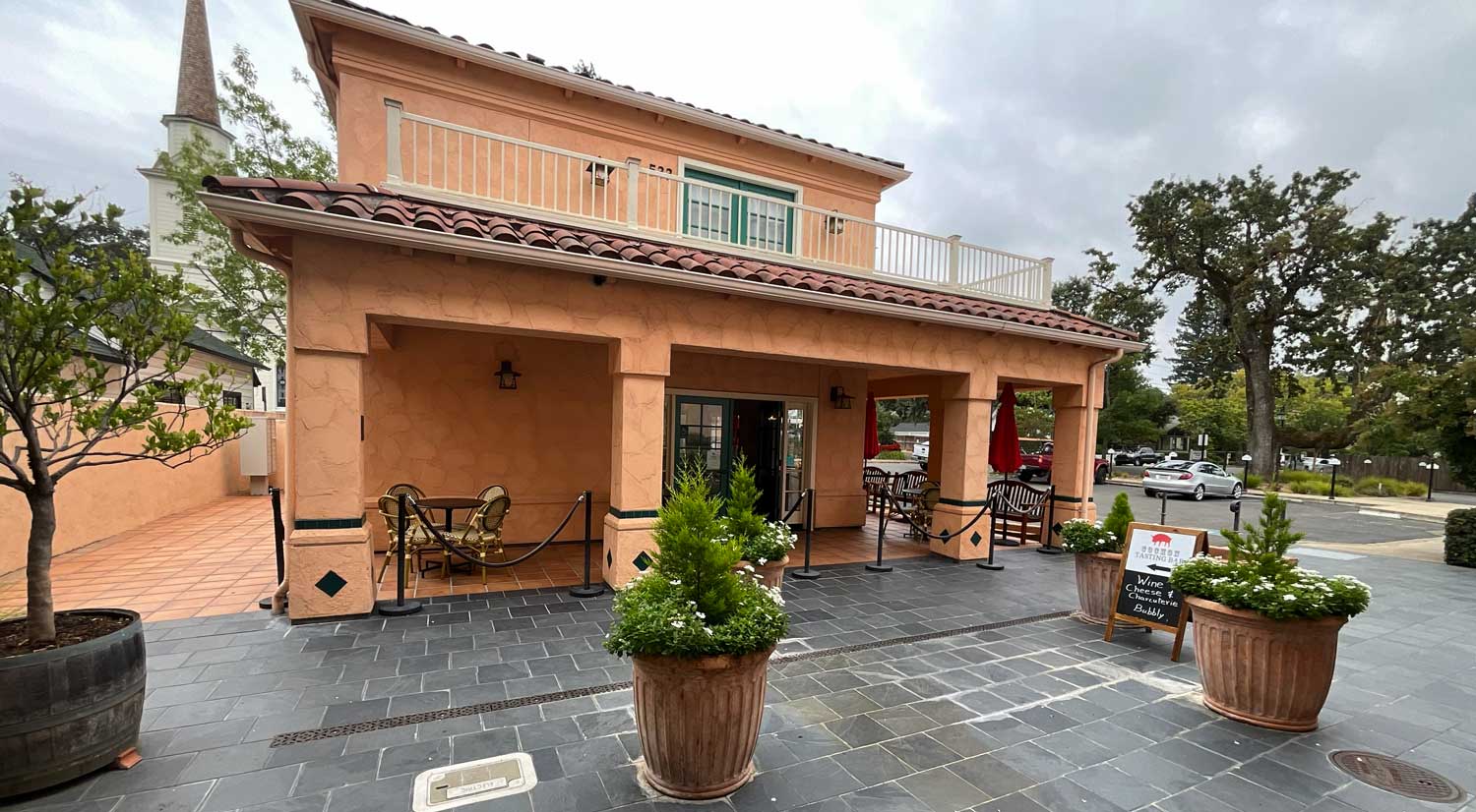 Cochon Wine building